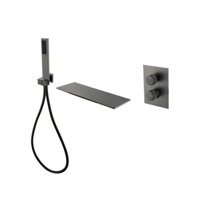 Waterfall bathtub faucet