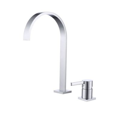 Two holes bathtub faucet